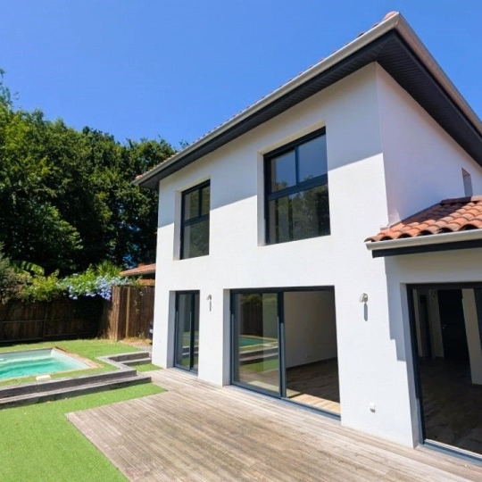 DULAU IMMOBILIER : House | ANGLET (64600) | 100.00m2 | 920 000 € 
